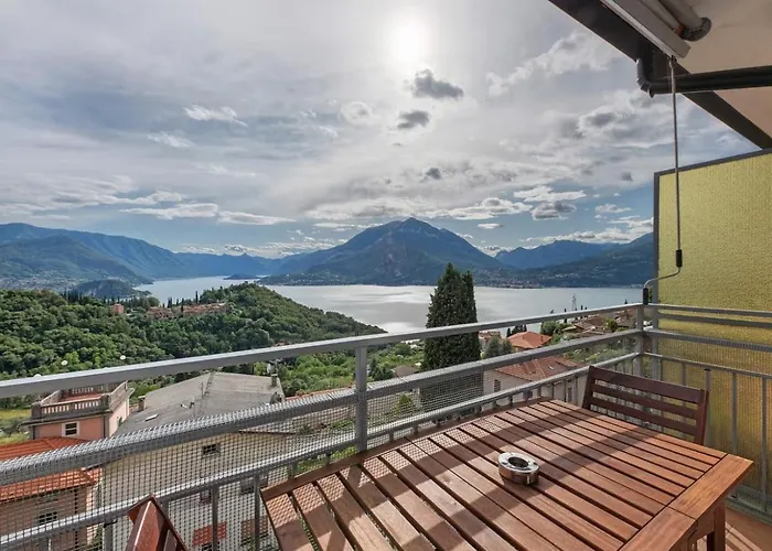 Sunset House アパート