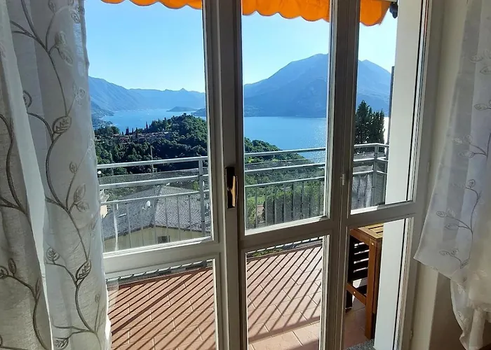 Sunset House アパート